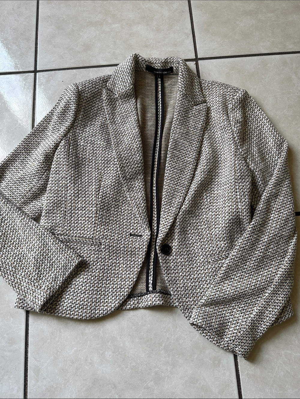 Amanda & Chelsea Cream and Black Knit Blazer Jacket